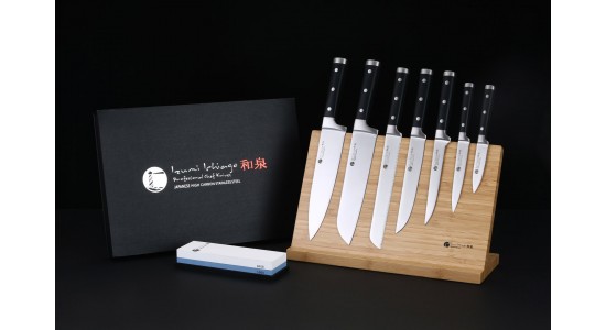 IZUMI ICHIAGO - 7-tlg. Kochmesser-Set "Professional Chef Knives" inkl. Bambustständer und Wasserschleifstein
